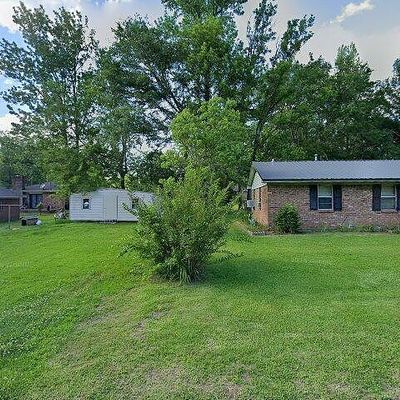 359 W Jones St, West Point, MS 39773