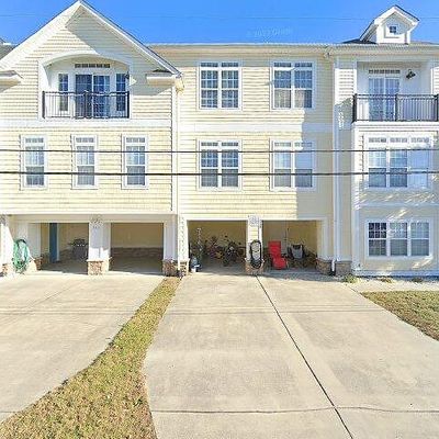 302 Third Ave N #B, Kure Beach, NC 28449