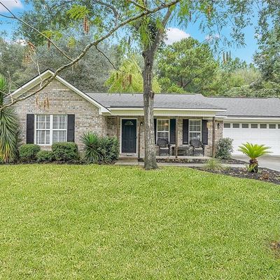 303 Plantation Dr, Rincon, GA 31326