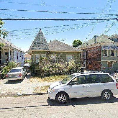 3035 Logan St, Oakland, CA 94601