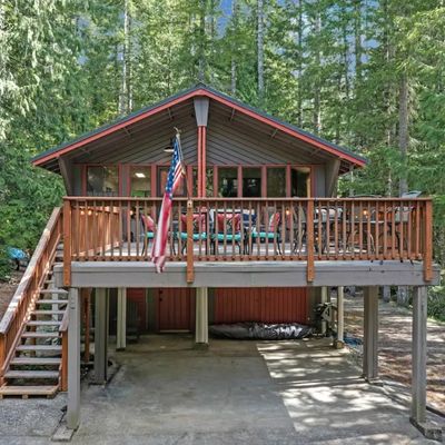 31 N Deer Ln E, Hoodsport, WA 98548