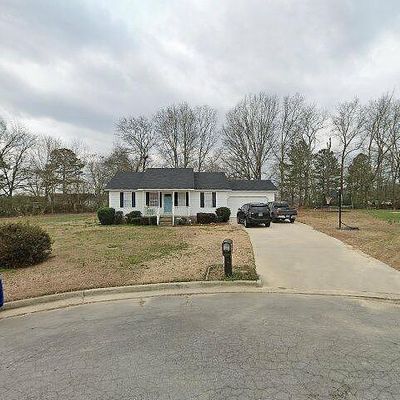 310 Live Oak Ct, Albertville, AL 35950