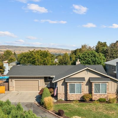 311 Michael Pl, Wenatchee, WA 98801