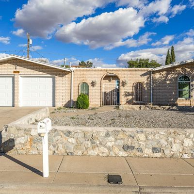 3112 Risner St, Las Cruces, NM 88011