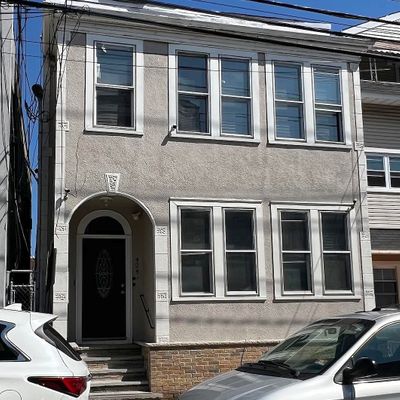 424 70 Th St, Guttenberg, NJ 07093