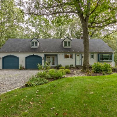 428 Benson Rd, Middlebury, CT 06762