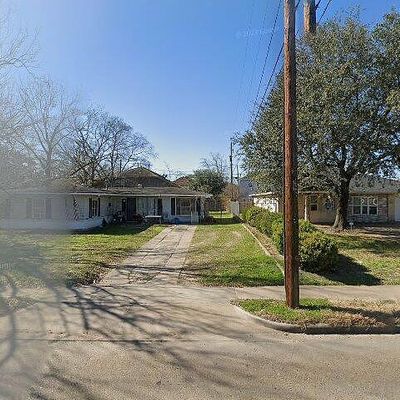 3805 Ella Blvd, Houston, TX 77018