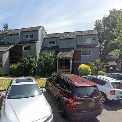 4 Touchstone #147, Lake Oswego, OR 97035