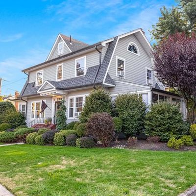 50 Ralph St, Bergenfield, NJ 07621