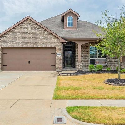 5114 Meadow Ln, Krum, TX 76249