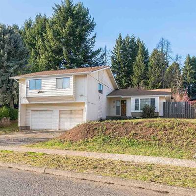 5195 Tanoak Ave Se, Salem, OR 97306