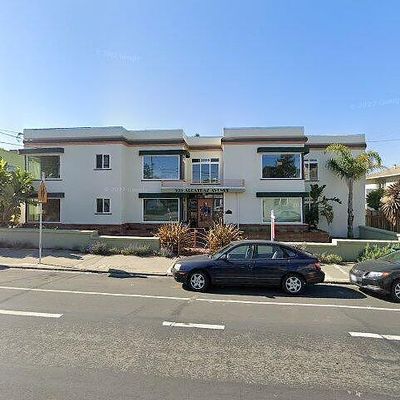 525 Alcatraz Ave, Oakland, CA 94609