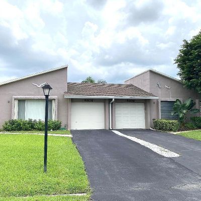 5304 Mirror Lakes Blvd, Boynton Beach, FL 33472