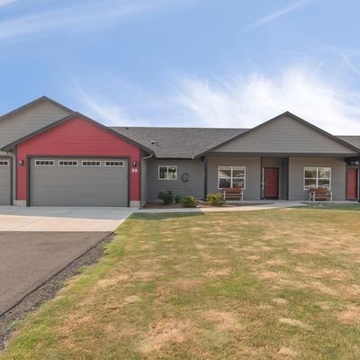 55 Monroe Dr, Cathlamet, WA 98612