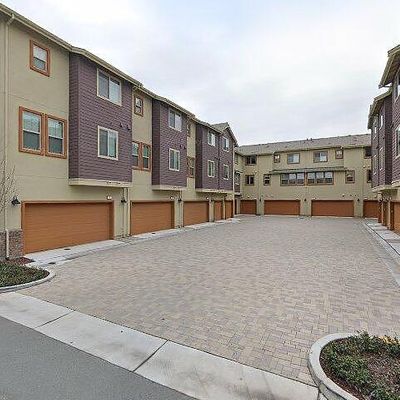 454 Persimmon Cmn #14, Livermore, CA 94551