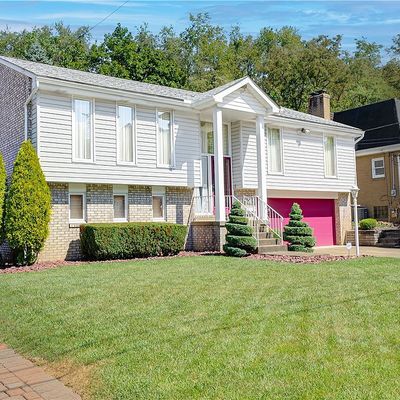 465 Satinwood Dr, West Mifflin, PA 15122