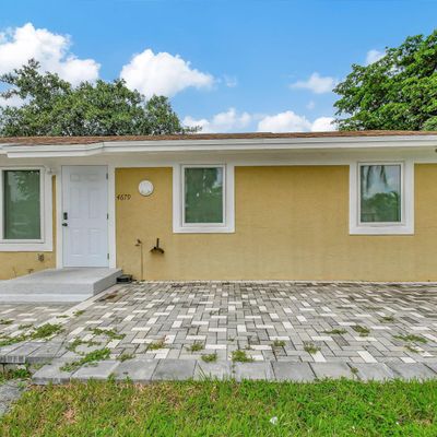 4679 Martha Louise Dr, West Palm Beach, FL 33417