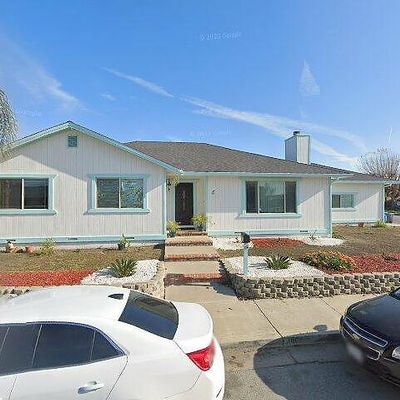 491 Memorial Dr, Hollister, CA 95023