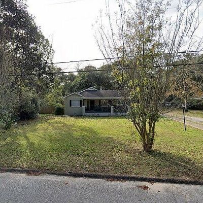 4921 Princeton Dr, Mobile, AL 36618