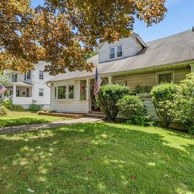 5 Hampton Rd, Mendham, NJ 07945