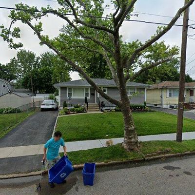 626 W Meadow Ave, Rahway, NJ 07065