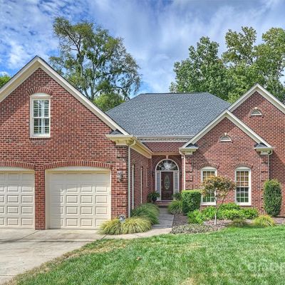 6726 Thornton Oaks Ct, Charlotte, NC 28270