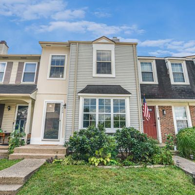 6829 Cottingham Ln, Centreville, VA 20121