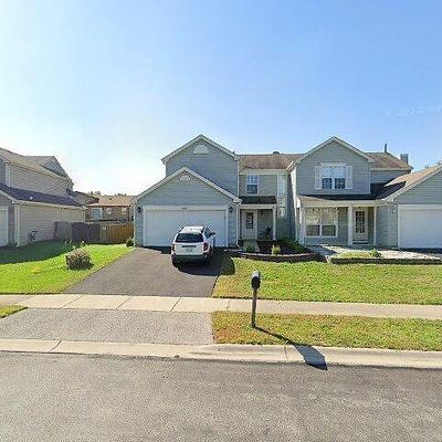 689 Legends Dr, Carol Stream, IL 60188