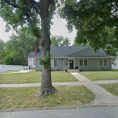 703 N Main St, Carrollton, MO 64633