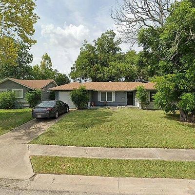 5671 Beldart St, Houston, TX 77033