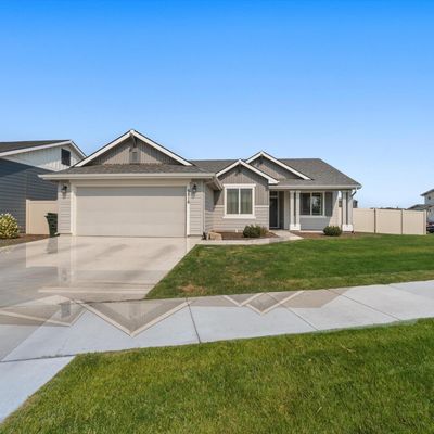 5816 W Daphne Dr, Meridian, ID 83646