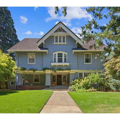 5900 Se Salmon St, Portland, OR 97215