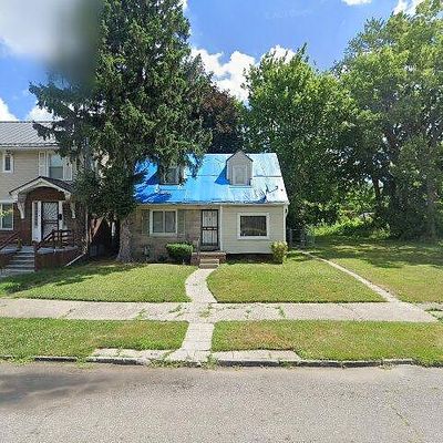 5906 Harrell St, Detroit, MI 48213