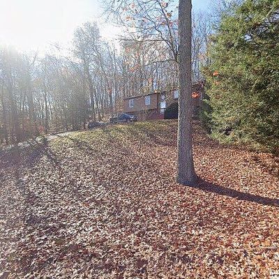 8 Linden Ln, New Milford, CT 06776