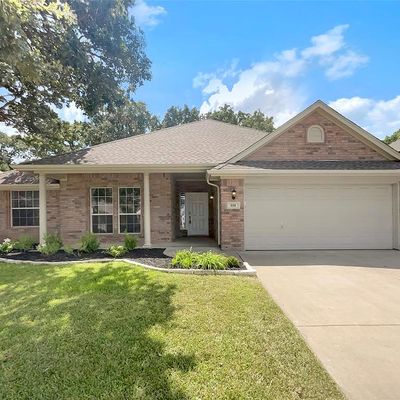 808 Royal Oak Ln, Burleson, TX 76028