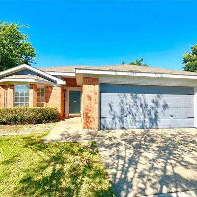 8081 Summer Sun Dr, Fort Worth, TX 76137