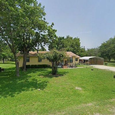 813 N Grayson St, Groesbeck, TX 76642