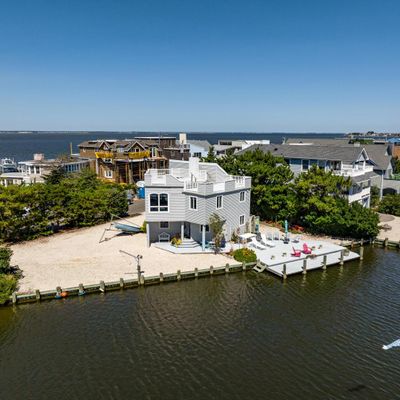 8201 Bay Ter, Harvey Cedars, NJ 08008