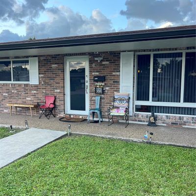 8551 Nw 12 Th St, Pembroke Pines, FL 33024