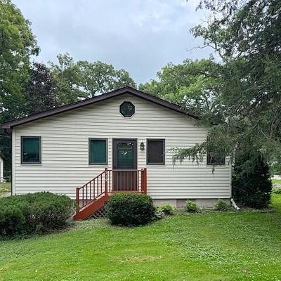 712 Manor Dr, Twin Lakes, WI 53181