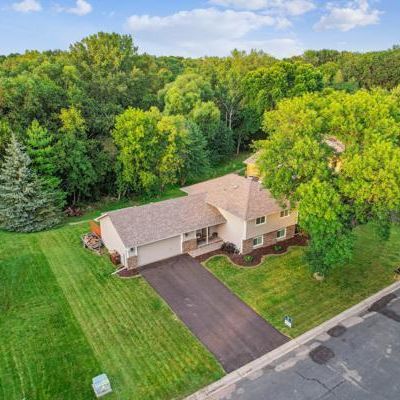 7241 Sierra Ct, Chanhassen, MN 55317