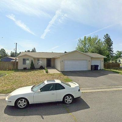 725 S Pineview Dr, Medical Lake, WA 99022