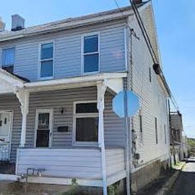 726 4 Th St, Catasauqua, PA 18032