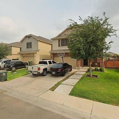 728 Andalucia Dr, Laredo, TX 78045