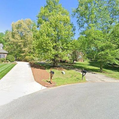 7307 Toby Ct, Summerfield, NC 27358