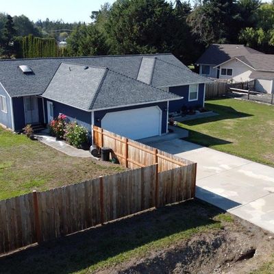 100 Mccawley Dr, Sequim, WA 98382