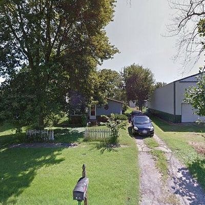 100 S 6 Th St, Elkville, IL 62932