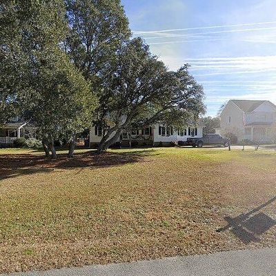 1002 Bonner Bussells Drive Se Southport, Southport, NC 28461