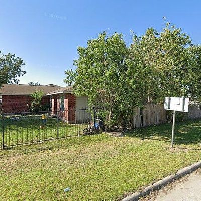 1002 Sauris Ct, Houston, TX 77038