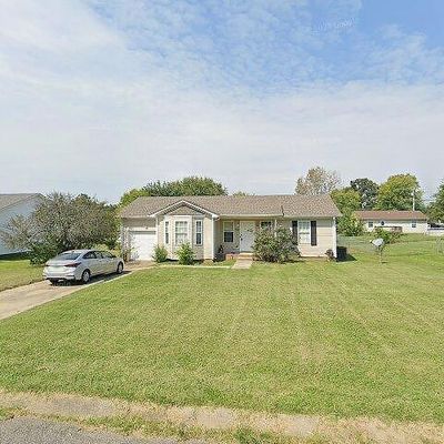 1004 Bush Ave, Oak Grove, KY 42262